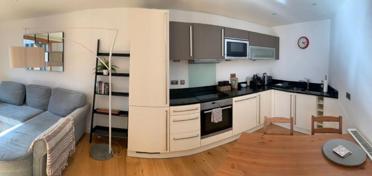 2 Bed Apartment In Granary Wharf Leeds Leeds  Kültér fotó