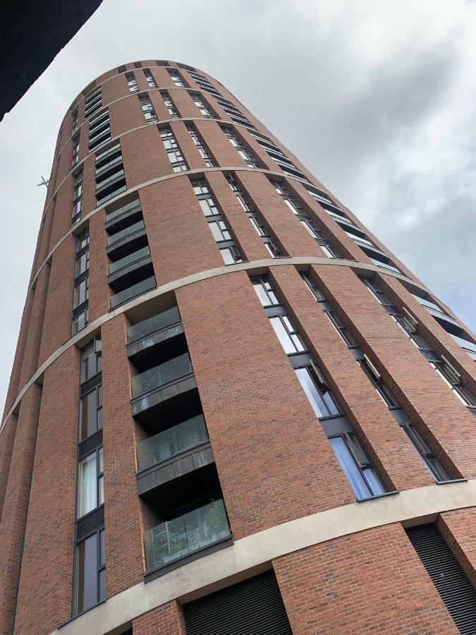 2 Bed Apartment In Granary Wharf Leeds Leeds  Kültér fotó